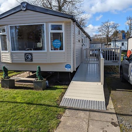 Haggerston Castle 3 Bedroom Deluxe Holiday Home Cheswick  Екстер'єр фото