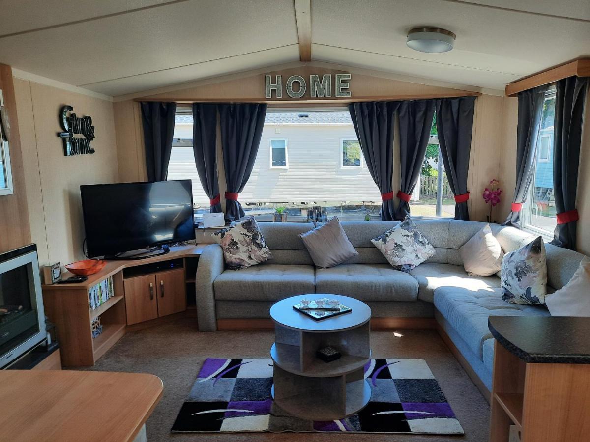 Haggerston Castle 3 Bedroom Deluxe Holiday Home Cheswick  Екстер'єр фото