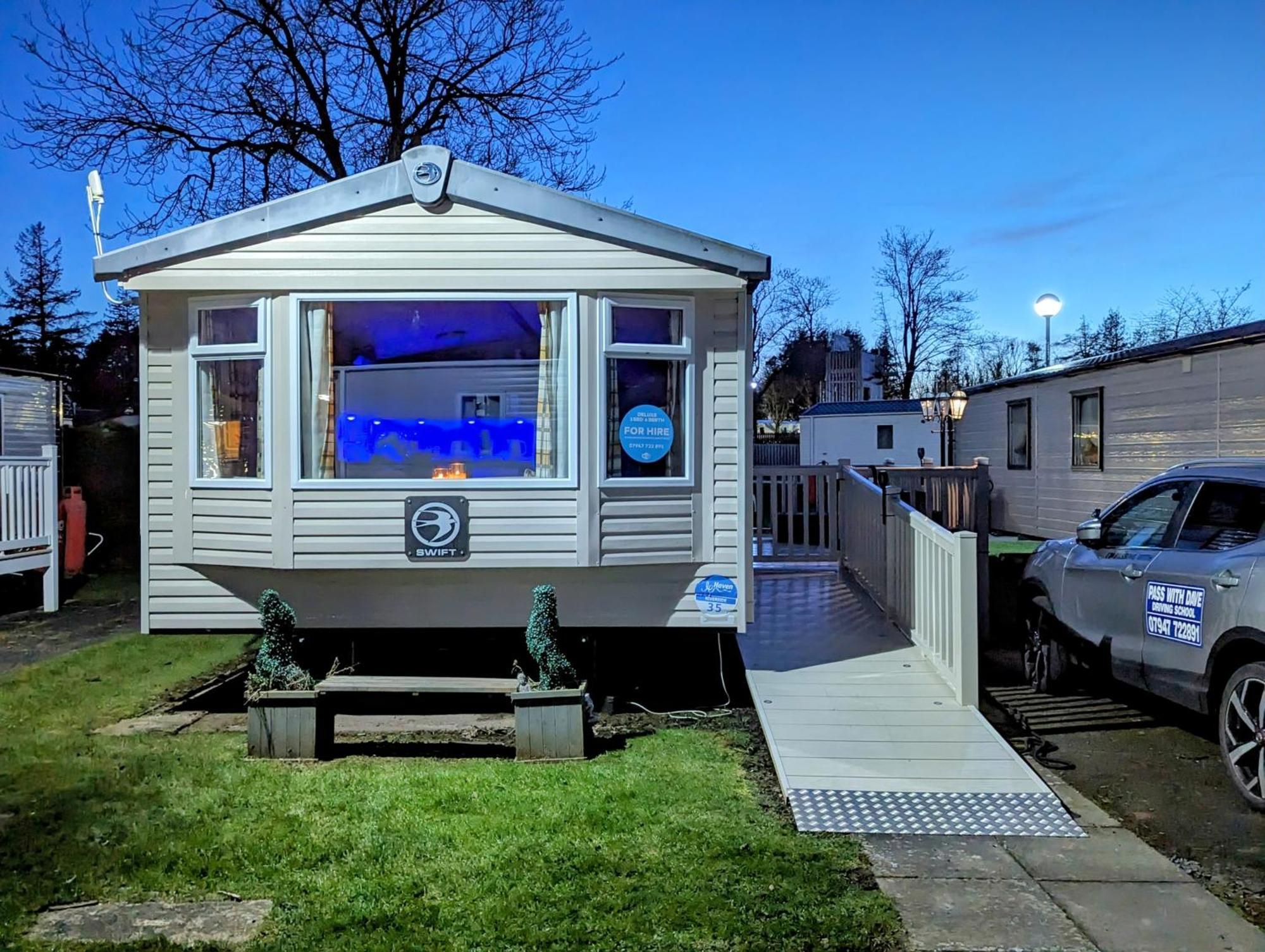 Haggerston Castle 3 Bedroom Deluxe Holiday Home Cheswick  Екстер'єр фото